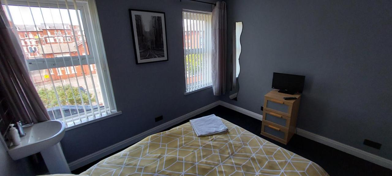 Bed and Breakfast The Clevedon à Blackpool Extérieur photo