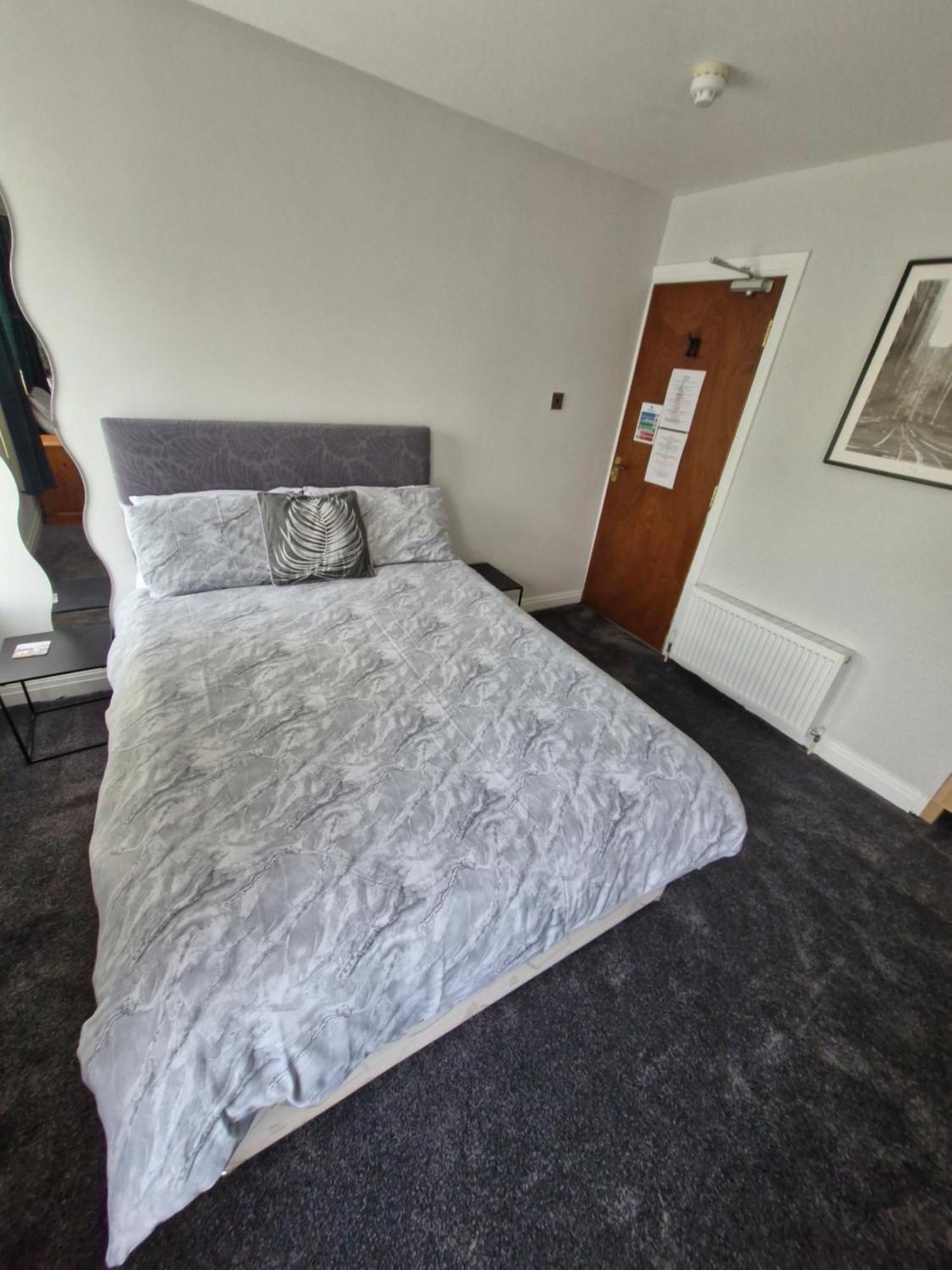 Bed and Breakfast The Clevedon à Blackpool Extérieur photo
