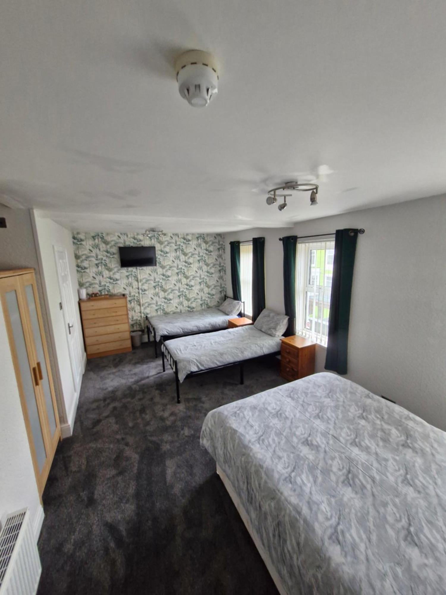 Bed and Breakfast The Clevedon à Blackpool Extérieur photo