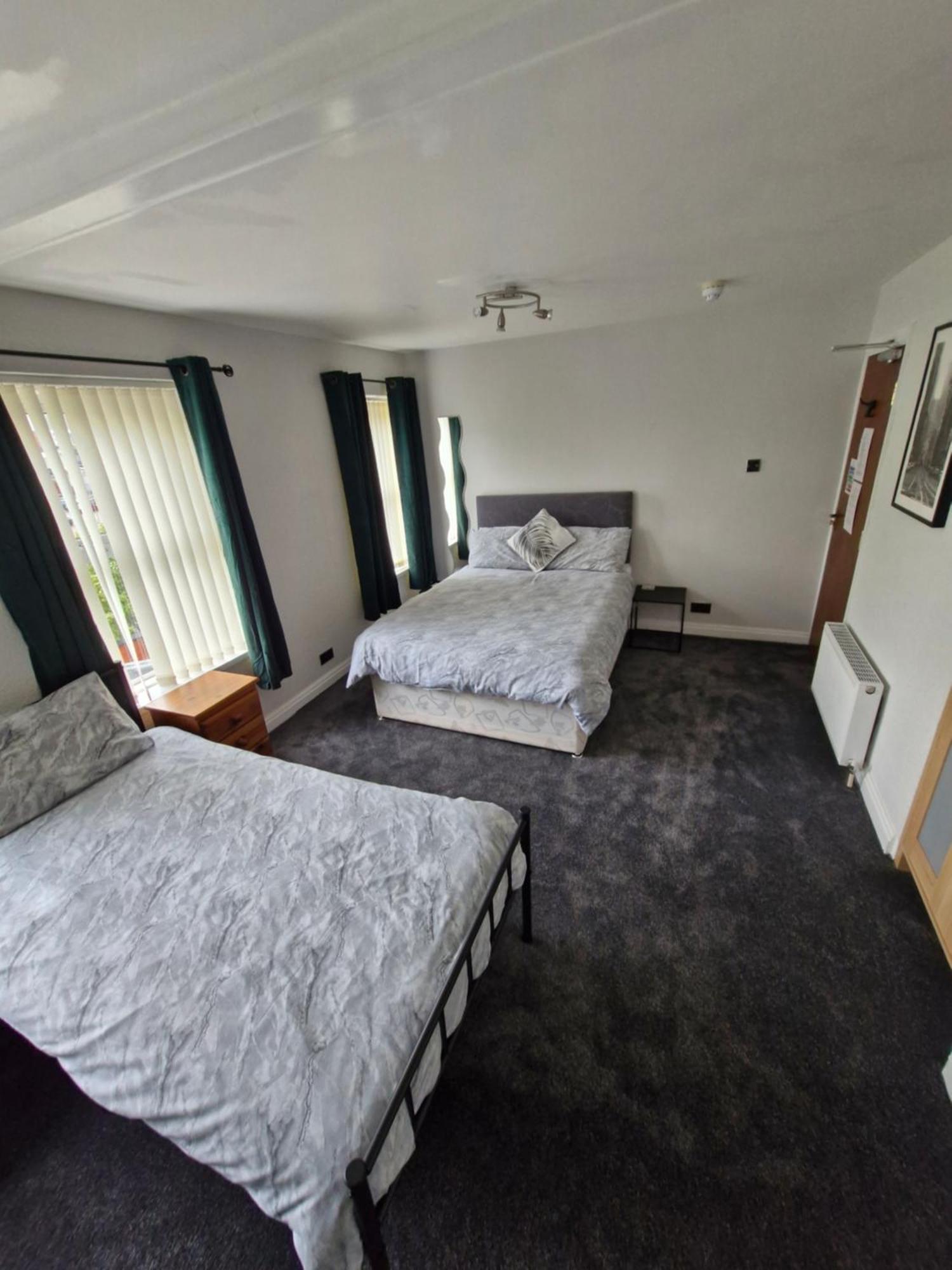 Bed and Breakfast The Clevedon à Blackpool Extérieur photo